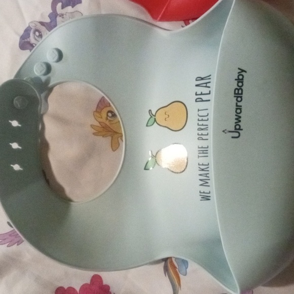 Upward Baby, Set of 2 Bibs - Picture 2 of 3